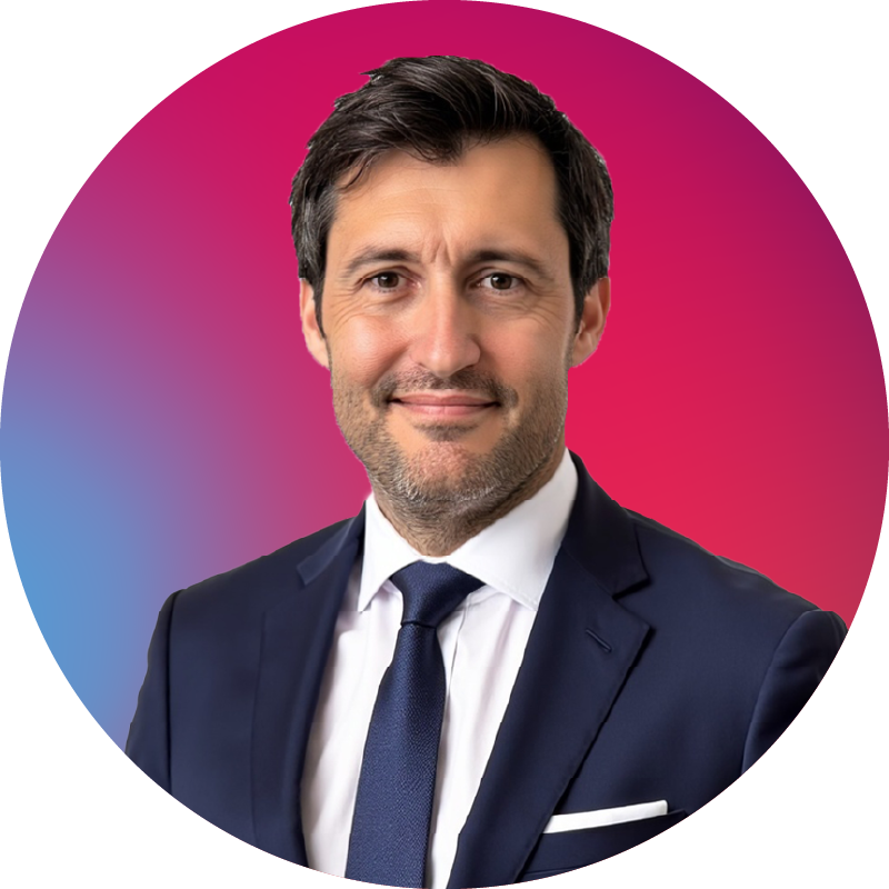 Photo of Antonio Segovia Noriega on a colorful background